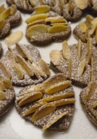 Cuori di cioccolato alle mandorle  - Cucina > I Biscotti